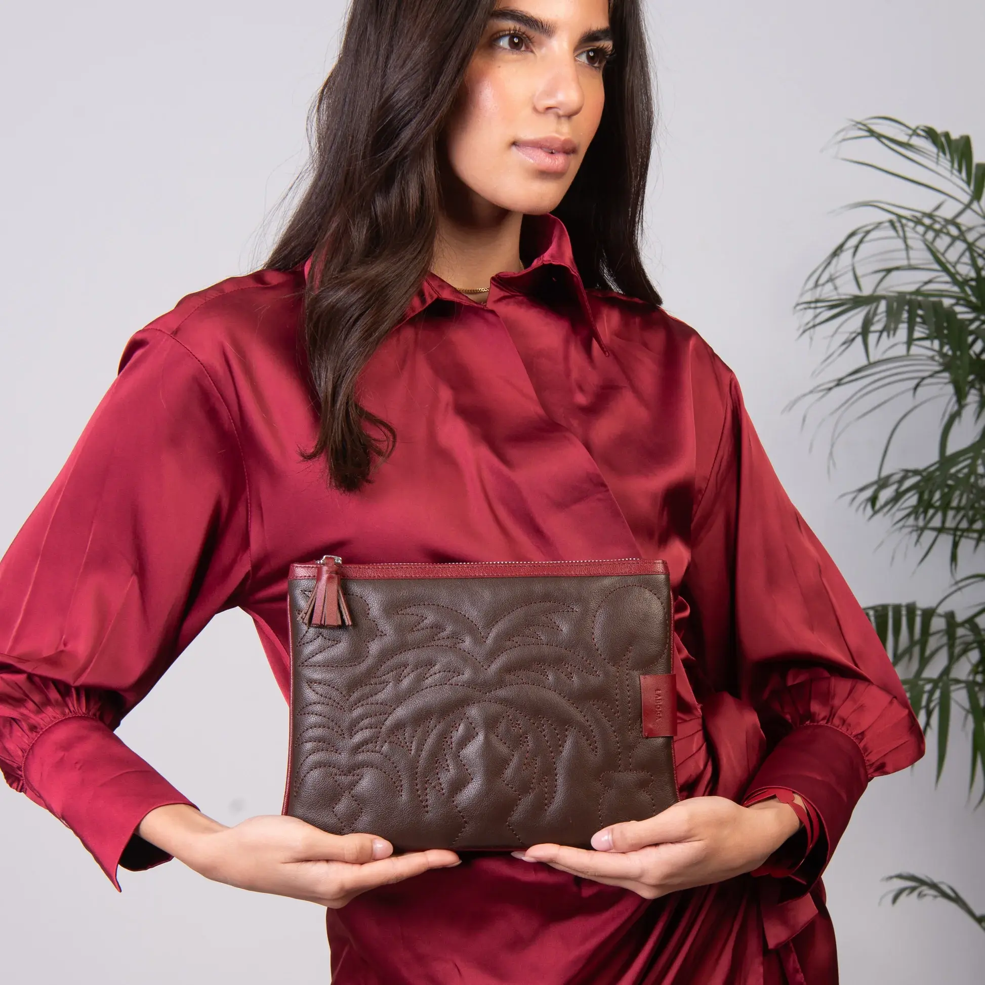 Batch1_Bags_0000s_0013_laboga4065_bea59e0d-35e9-408a-9e2b-4e5b22045446.webp