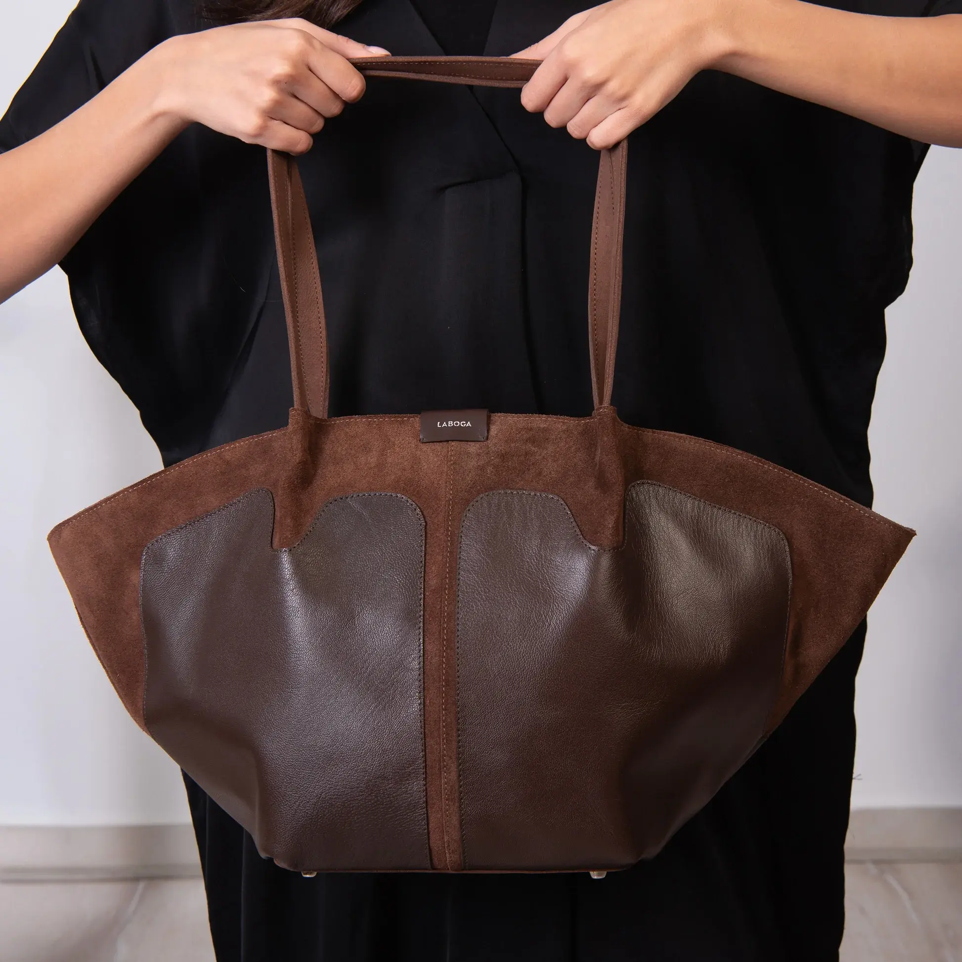 Batch4_Bags_0000s_0000_laboga3515.webp