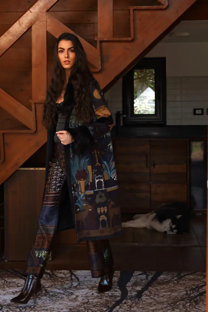Velvet Coat		Hall of Amenti 